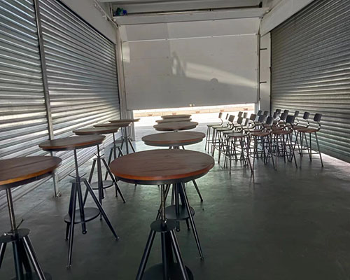 美式吧桌椅活动现场图