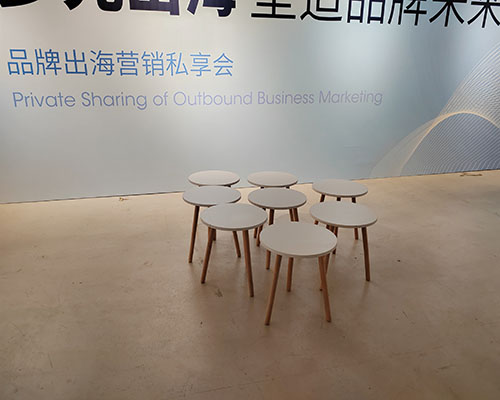 深圳伊姆斯桌椅活动现场图