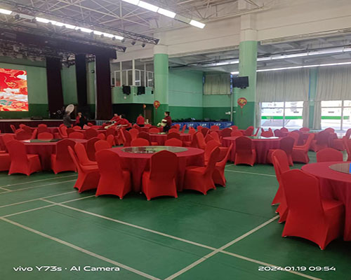 深圳红色宴会圆桌活动现场案例图