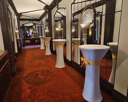 上海高档吧桌配金色系带案例图