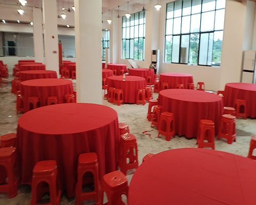 广州红色宴会圆桌椅活动现场案例图