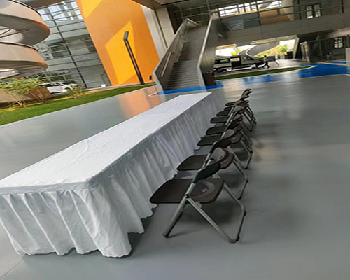 北京健身中心折叠桌椅活动现场案例图