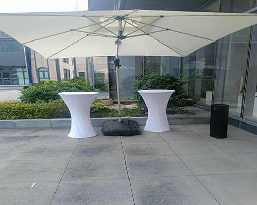 上海高档会桌椅伞具活动现场案例图